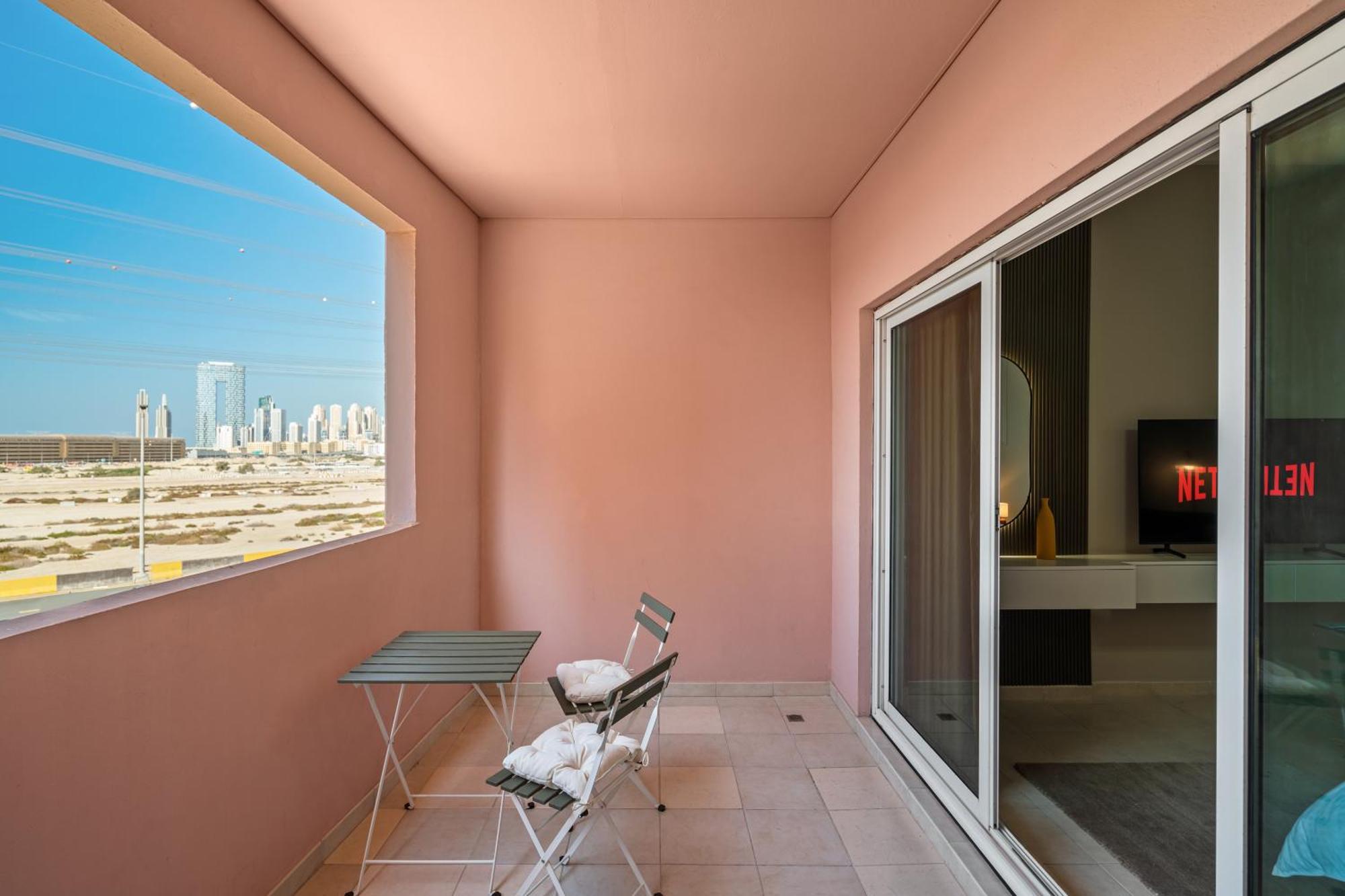 Newly Built Apt-discovery Garden Apartment Dubai